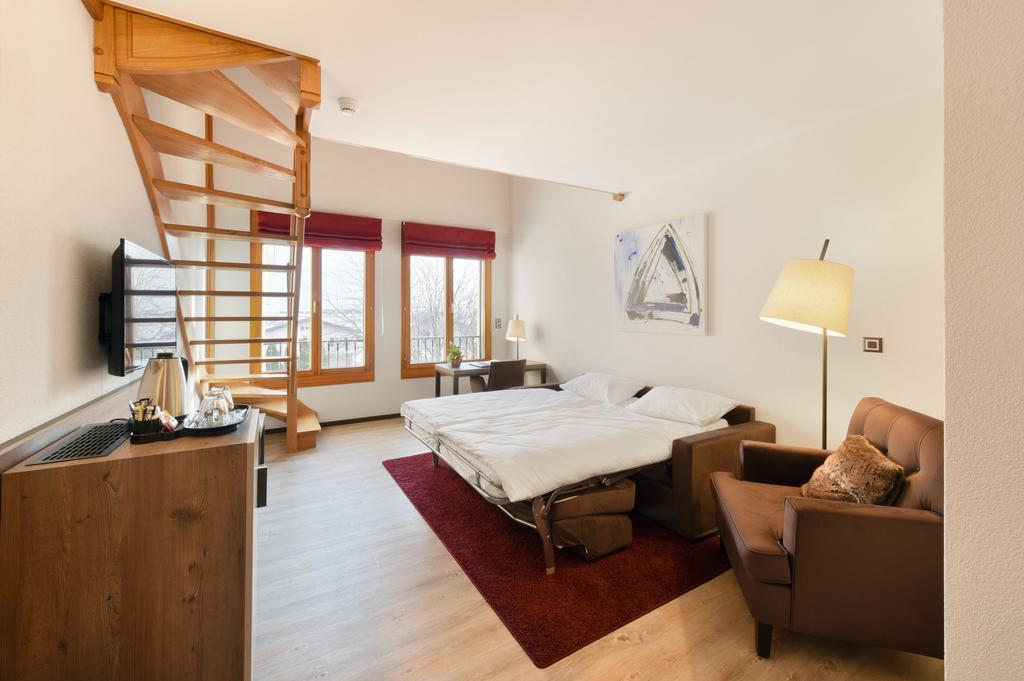 Des Vignes Hotel 4*